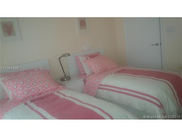 20000 Country Club Dr - Photo 1