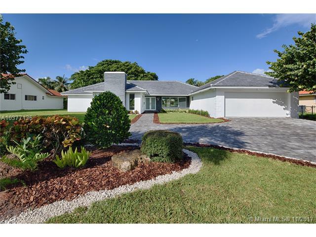 807 Diplomat Pkwy - Photo 1