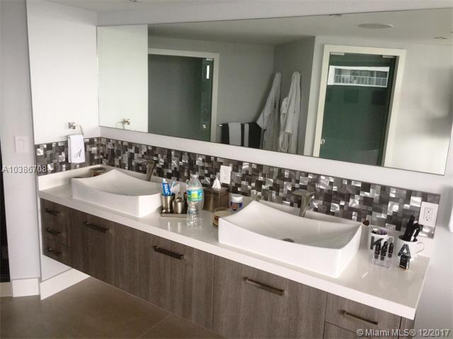 3000 Island Blvd - Photo 1