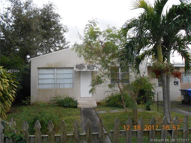 2704 Polk St - Photo 1