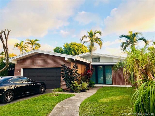 730 Shore Dr - Photo 1