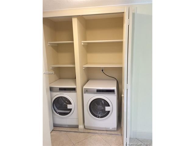 9301 92nd Ave - Photo 1