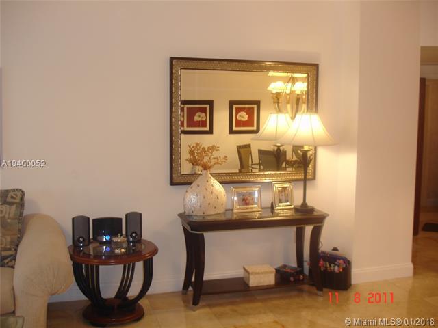 9595 Collins Av - Photo 1