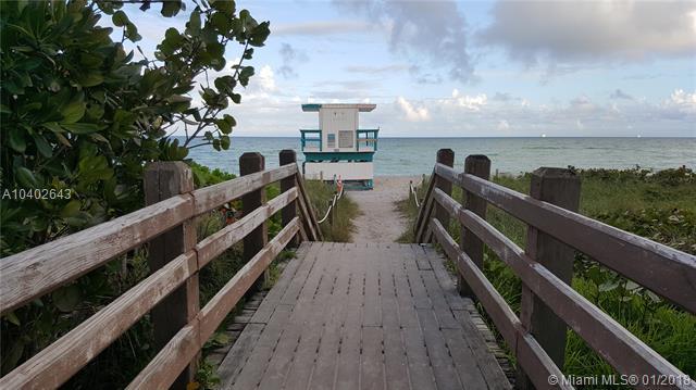 2625 Collins Ave - Photo 1