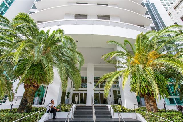 950 Brickell Bay Dr - Photo 1