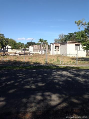 14440 14 DR - Photo 1