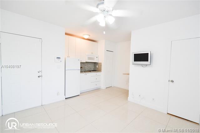 7325 Carlyle Av - Photo 1