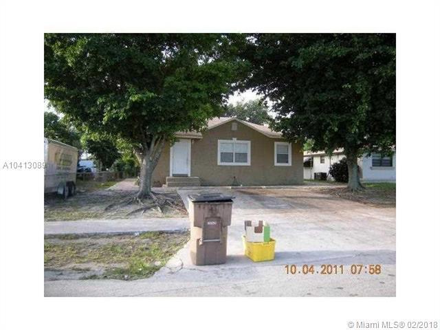 174 2nd St - Photo 1