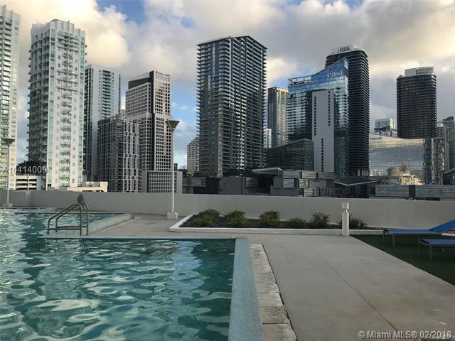 350 Miami Ave - Photo 1