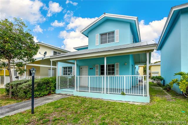 395 19th Ln - Photo 1