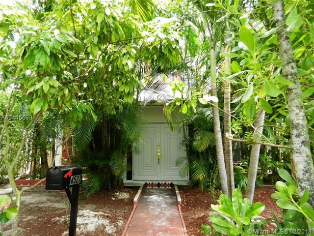 4527 Sheridan Av - Photo 1