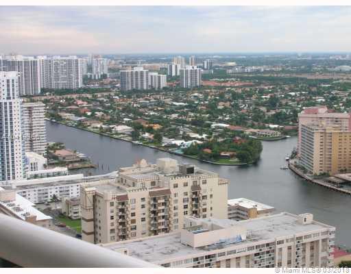 1800 Ocean Dr - Photo 1