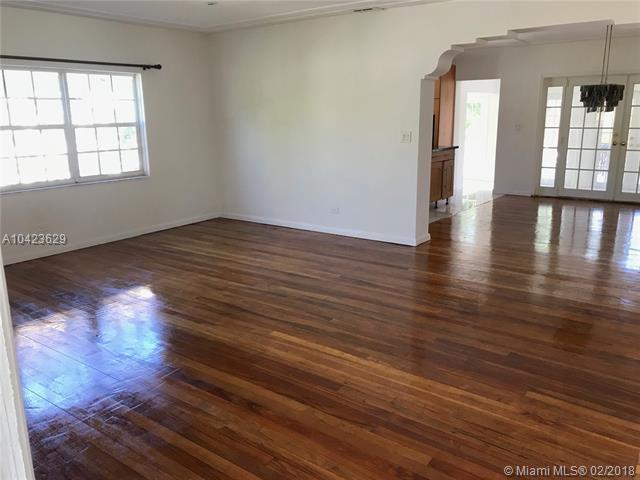 7821 Fowler St - Photo 1