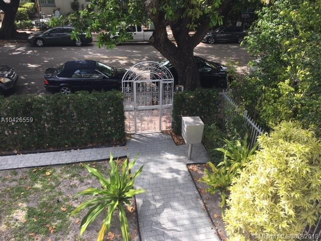 719 Meridian Ave - Photo 1