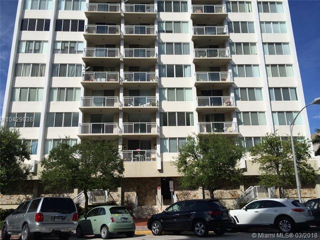 1345 Lincoln Rd - Photo 1