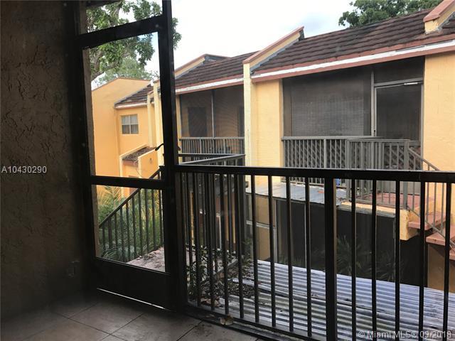 4403 Treehouse Ln - Photo 1