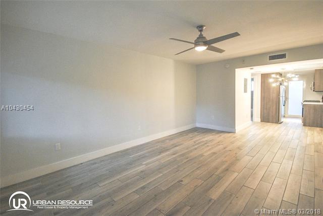 942 Lenox Av - Photo 1