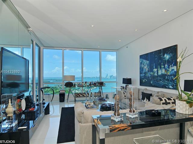 100 Pointe Dr - Photo 1