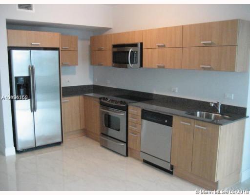 350 Miami Ave - Photo 1