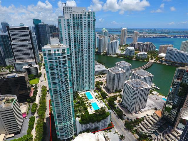 950 Brickell Bay Dr - Photo 1