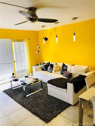 340 Sunset Dr - Photo 1