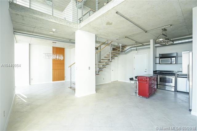 690 1st Ct - Photo 1