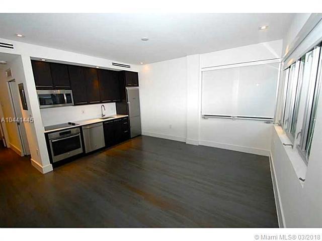 1751 James Ave - Photo 1