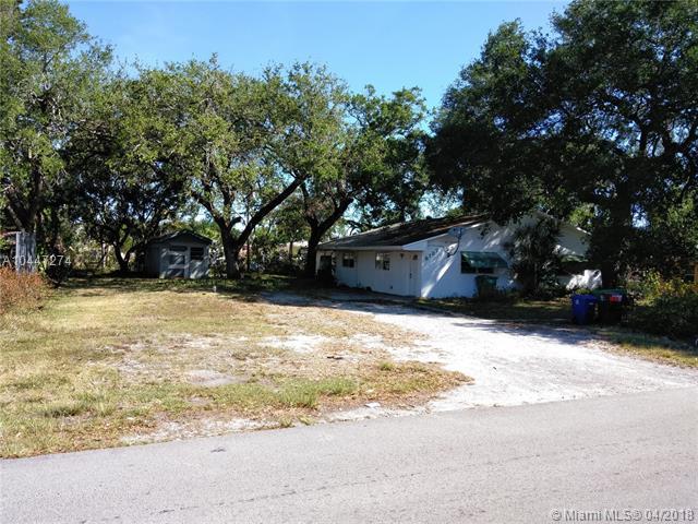 6137 35th St - Photo 1