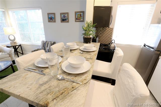 818 Pennsylvania Ave - Photo 1