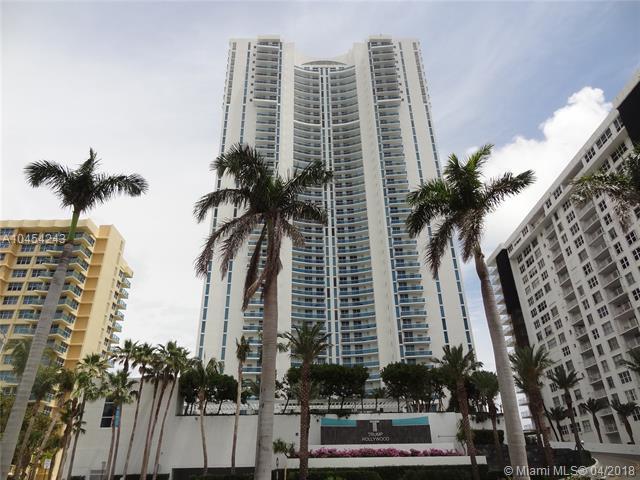 2711 Ocean Dr - Photo 1