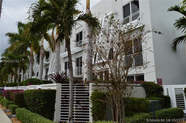 813 12th Ct - Photo 1