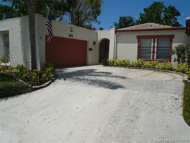 5509 Dogwood Way - Photo 1