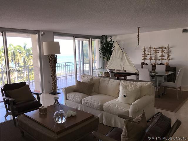 600 Grapetree Dr - Photo 1