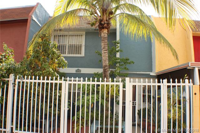 502 11th St - Photo 1