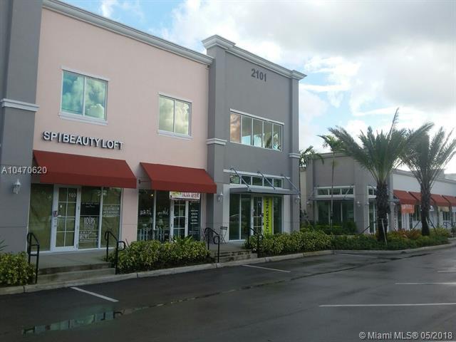 2101 Palm Ave - Photo 1