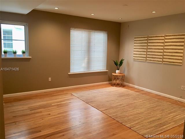 1018 Meridian Ave - Photo 1