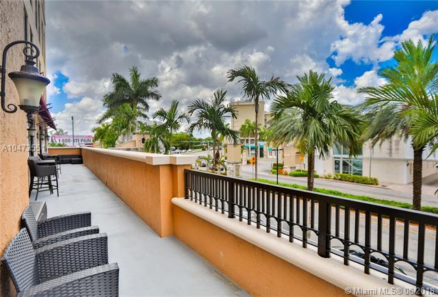 814 Ponce De Leon Blvd - Photo 1