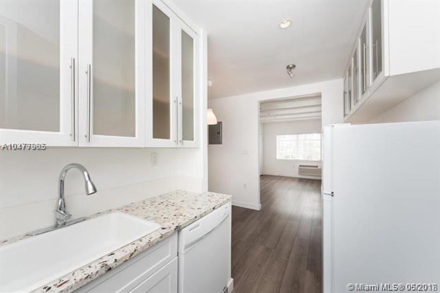 439 15th St - Photo 1