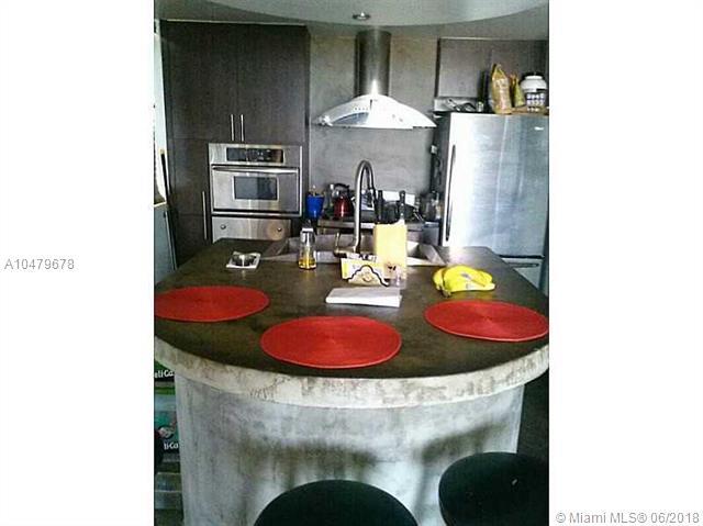1801 Treasure Dr - Photo 1