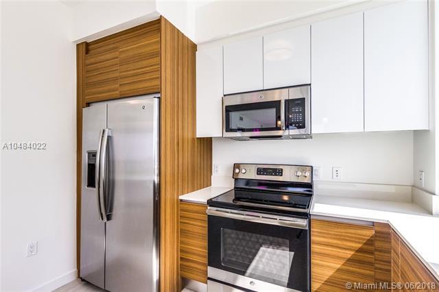 2500 Biscayne - Photo 1