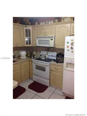 1460 43rd Pl - Photo 1