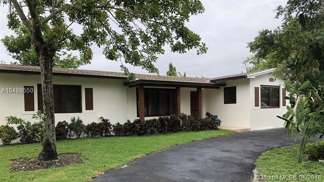 6220 61 ST - Photo 1