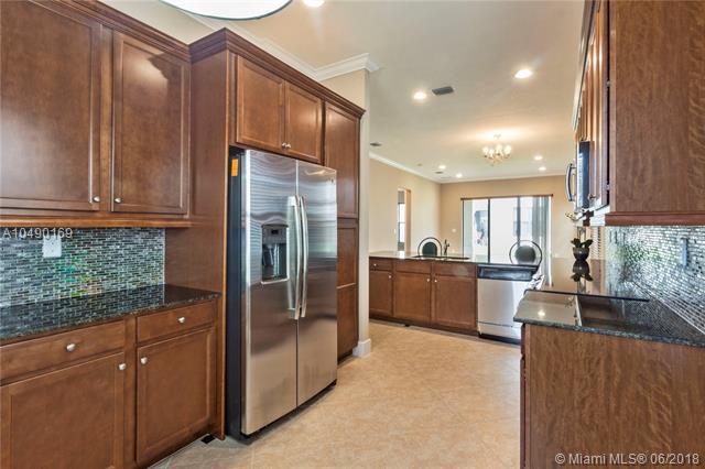 3334 97th St - Photo 1