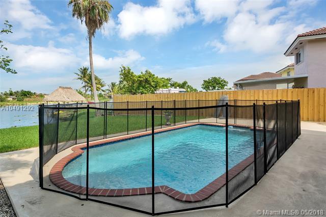 16361 141st Ave - Photo 1