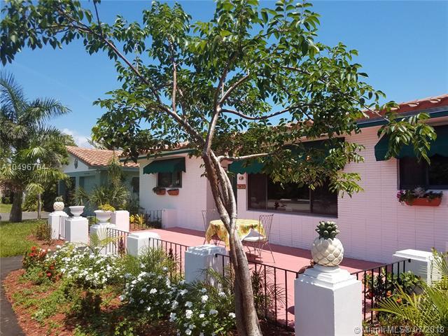 2600 1st Ct - Photo 1