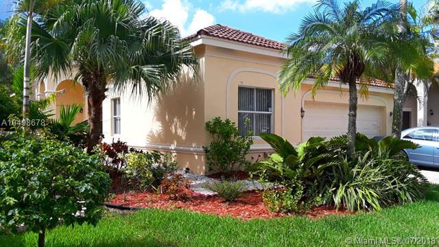 941 Tanglewood Cir - Photo 1