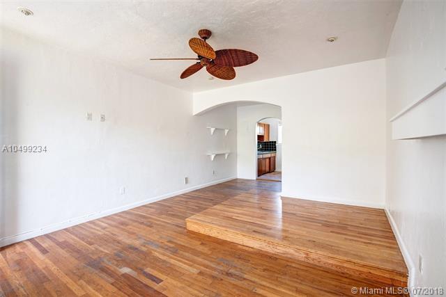 101 Collins Ave - Photo 1