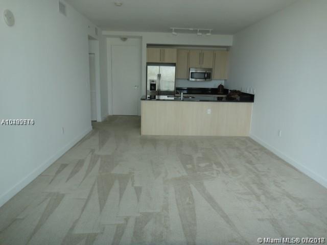 79 12 Th - Photo 1