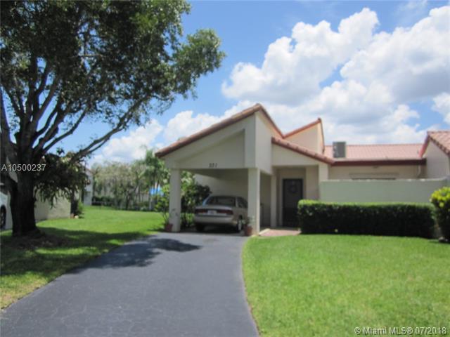 331 Lakeside Ct - Photo 1