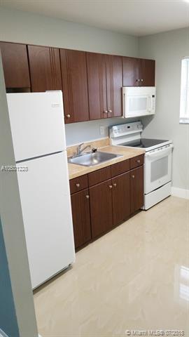 260 8th St - Photo 1